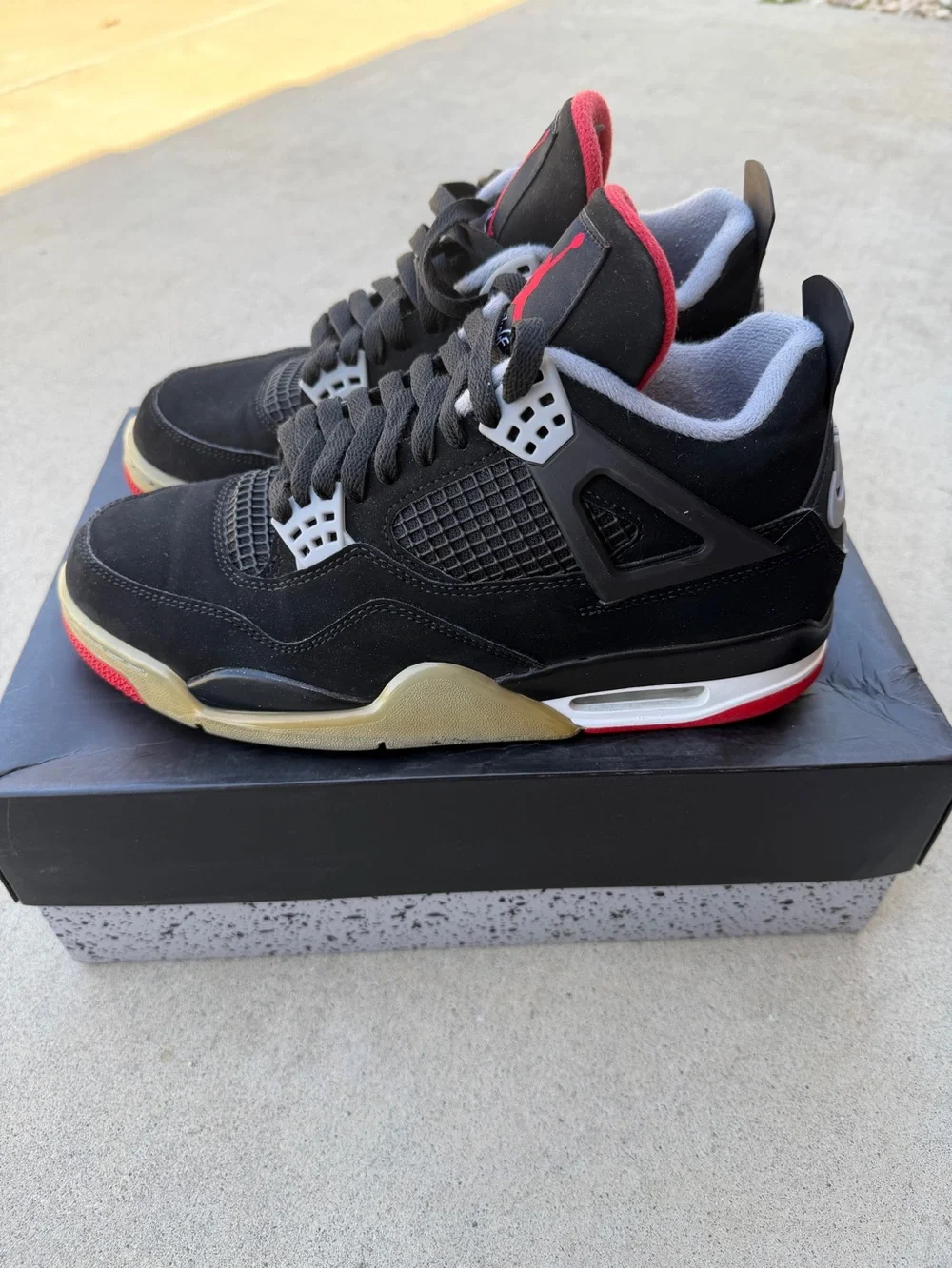 Jordan 4 Retro Bred (2019)
